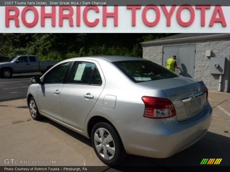 Silver Streak Mica / Dark Charcoal 2007 Toyota Yaris Sedan