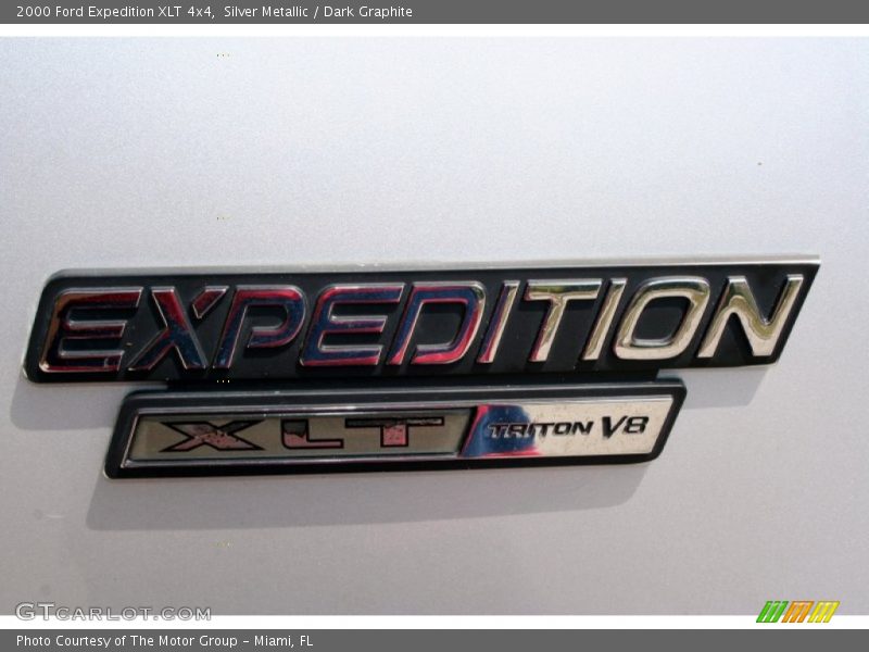 Silver Metallic / Dark Graphite 2000 Ford Expedition XLT 4x4