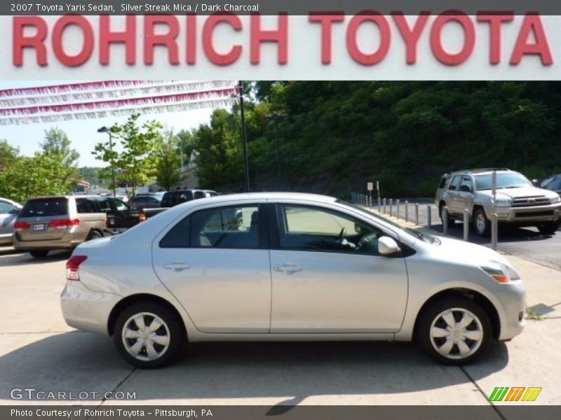 Silver Streak Mica / Dark Charcoal 2007 Toyota Yaris Sedan