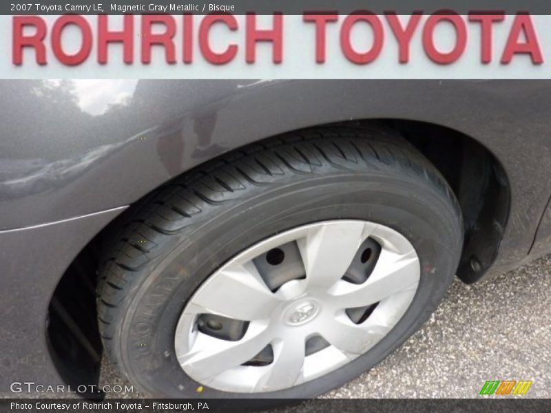 Magnetic Gray Metallic / Bisque 2007 Toyota Camry LE