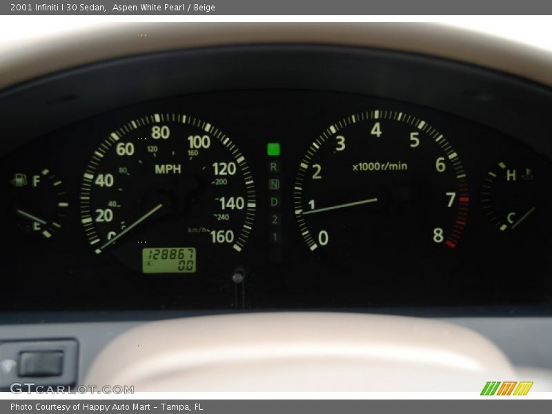 Aspen White Pearl / Beige 2001 Infiniti I 30 Sedan