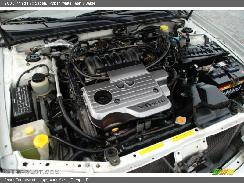 Aspen White Pearl / Beige 2001 Infiniti I 30 Sedan
