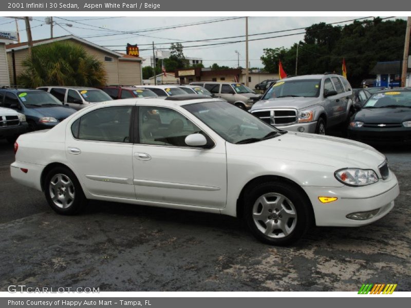 Aspen White Pearl / Beige 2001 Infiniti I 30 Sedan