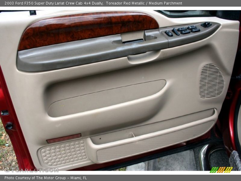 Door Panel of 2003 F350 Super Duty Lariat Crew Cab 4x4 Dually