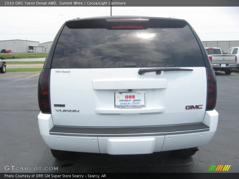 Summit White / Cocoa/Light Cashmere 2010 GMC Yukon Denali AWD