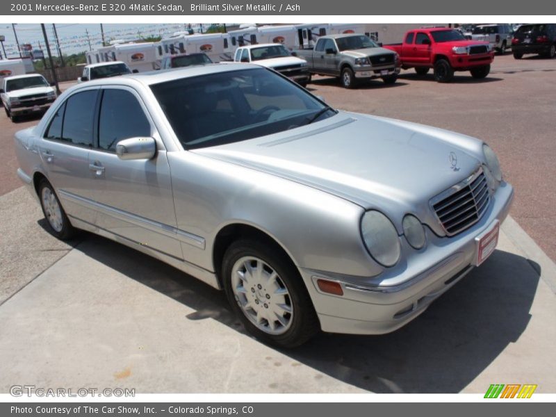 Front 3/4 View of 2001 E 320 4Matic Sedan