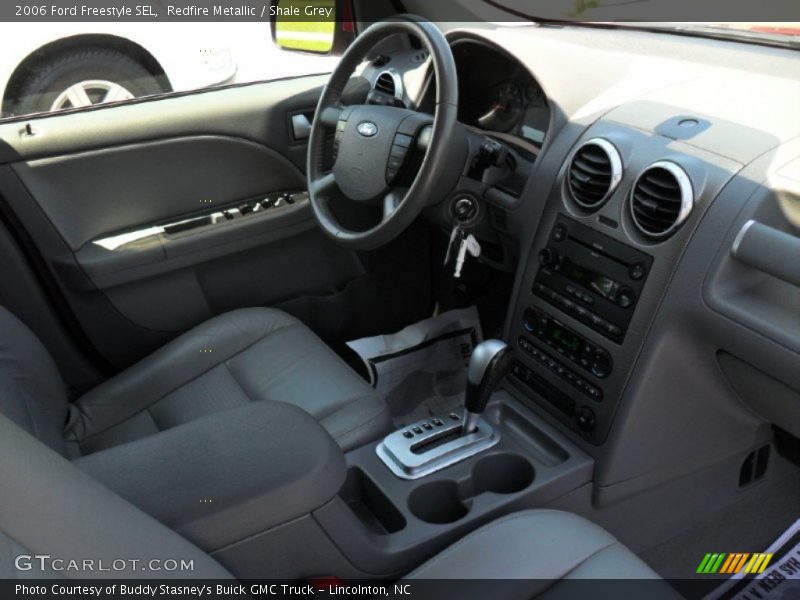 Redfire Metallic / Shale Grey 2006 Ford Freestyle SEL