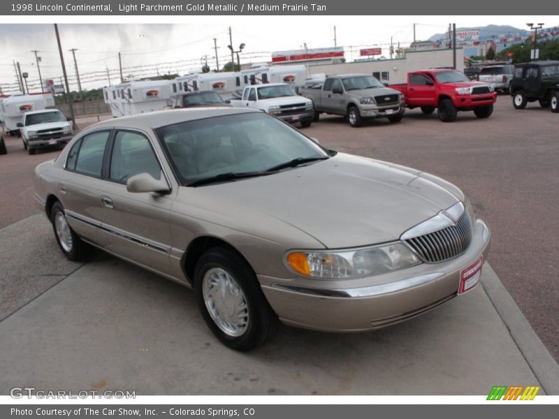 Light Parchment Gold Metallic / Medium Prairie Tan 1998 Lincoln Continental