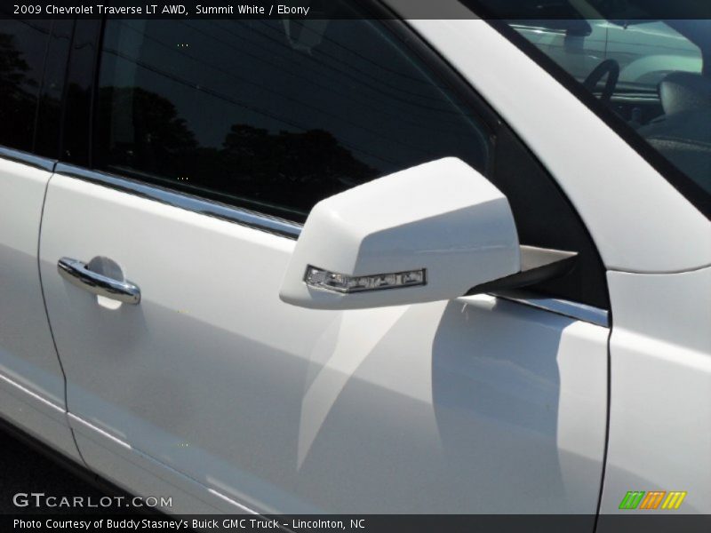 Summit White / Ebony 2009 Chevrolet Traverse LT AWD