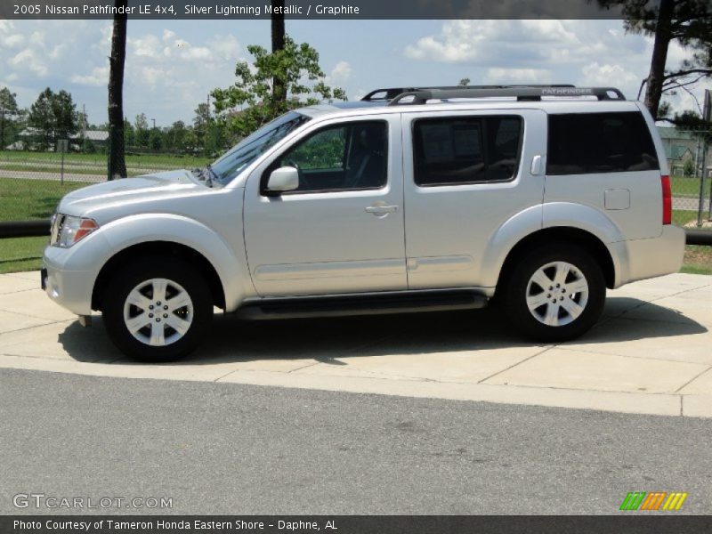 Silver Lightning Metallic / Graphite 2005 Nissan Pathfinder LE 4x4