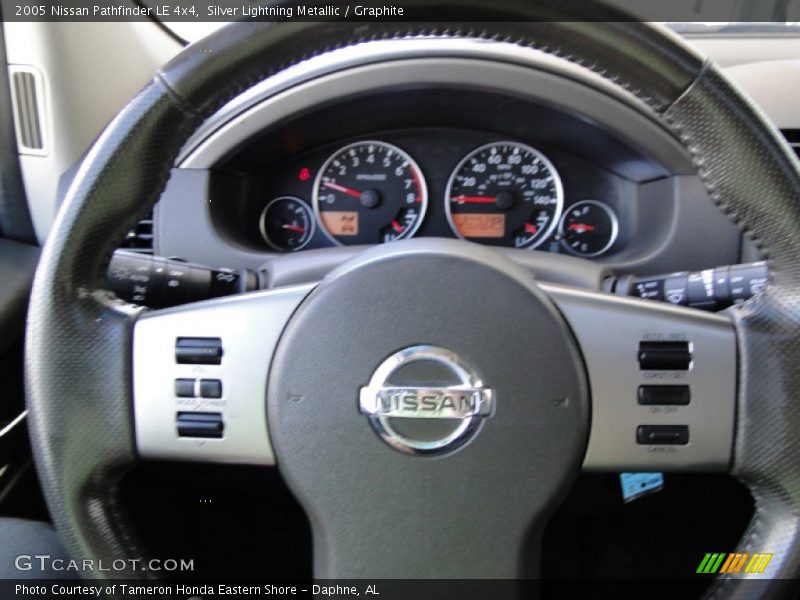 Silver Lightning Metallic / Graphite 2005 Nissan Pathfinder LE 4x4