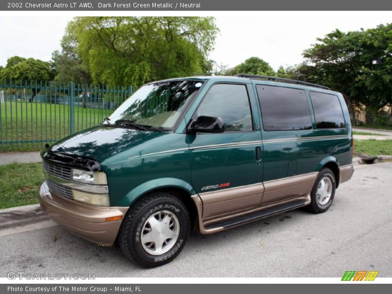 Front 3/4 View of 2002 Astro LT AWD
