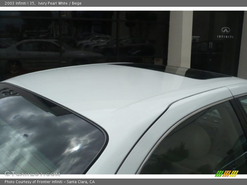 Ivory Pearl White / Beige 2003 Infiniti I 35