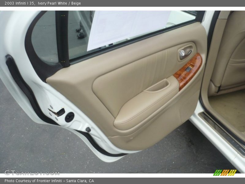 Ivory Pearl White / Beige 2003 Infiniti I 35
