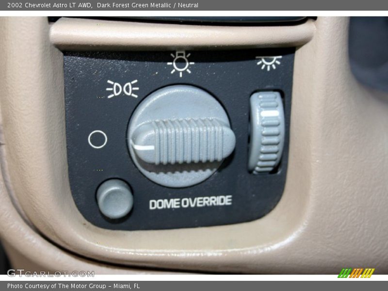 Controls of 2002 Astro LT AWD