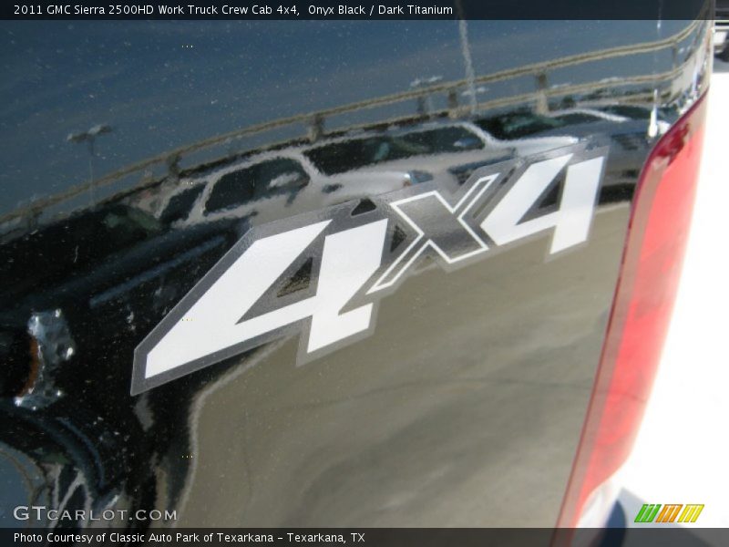 Onyx Black / Dark Titanium 2011 GMC Sierra 2500HD Work Truck Crew Cab 4x4