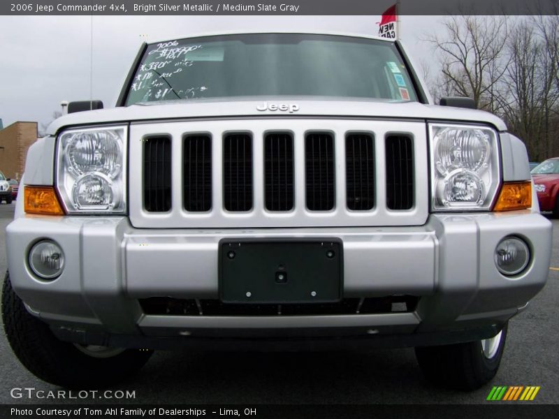 Bright Silver Metallic / Medium Slate Gray 2006 Jeep Commander 4x4