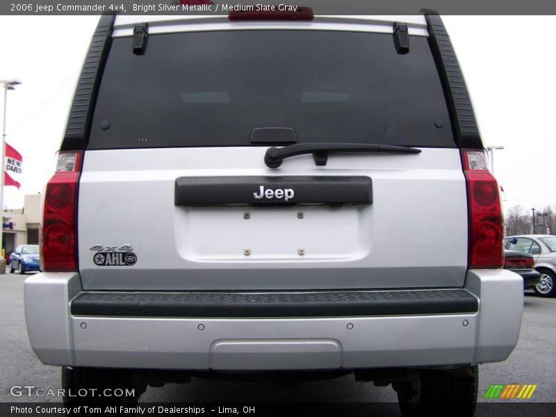 Bright Silver Metallic / Medium Slate Gray 2006 Jeep Commander 4x4
