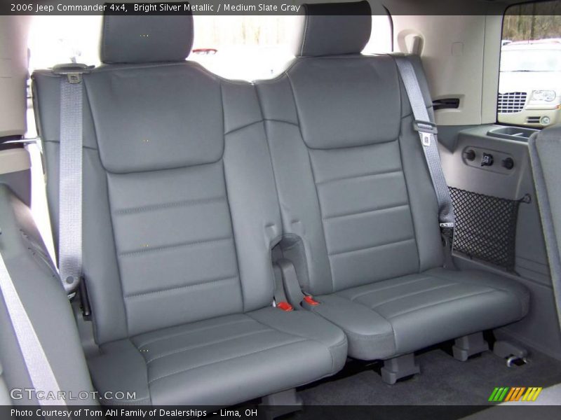 Bright Silver Metallic / Medium Slate Gray 2006 Jeep Commander 4x4