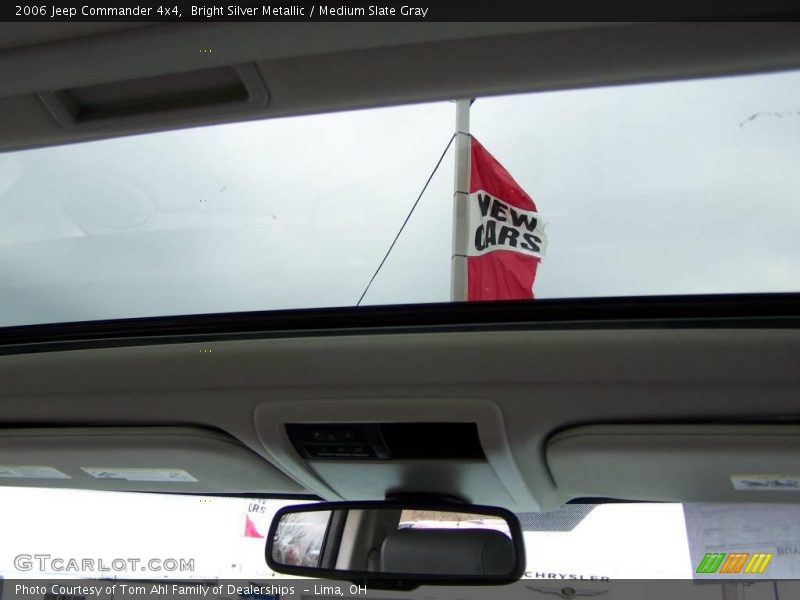 Bright Silver Metallic / Medium Slate Gray 2006 Jeep Commander 4x4