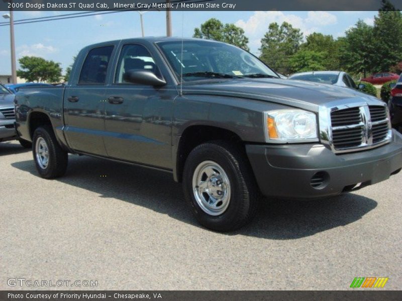 Mineral Gray Metallic / Medium Slate Gray 2006 Dodge Dakota ST Quad Cab