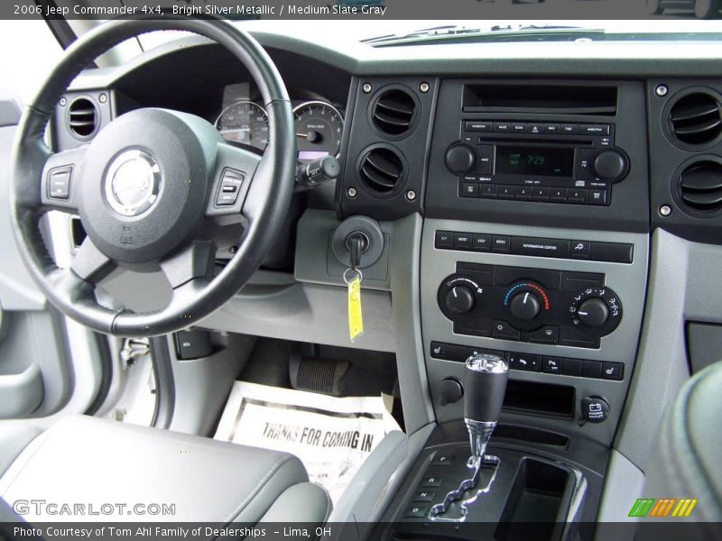 Bright Silver Metallic / Medium Slate Gray 2006 Jeep Commander 4x4