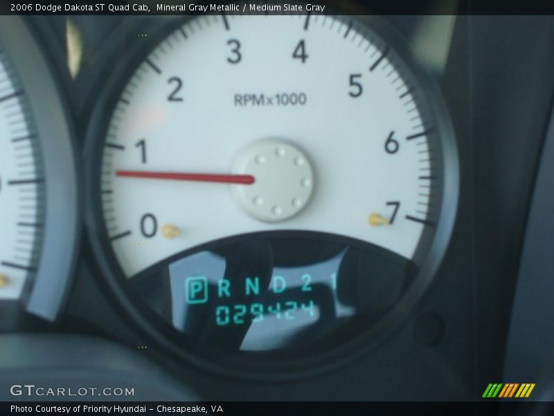 Mineral Gray Metallic / Medium Slate Gray 2006 Dodge Dakota ST Quad Cab