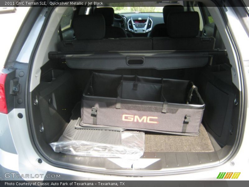 Quicksilver Metallic / Jet Black 2011 GMC Terrain SLE