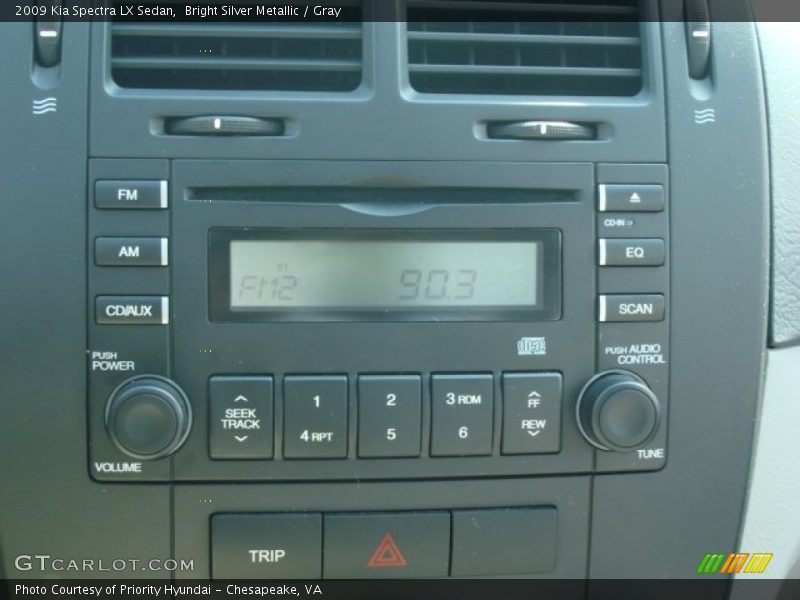 Bright Silver Metallic / Gray 2009 Kia Spectra LX Sedan