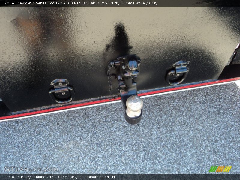 Summit White / Gray 2004 Chevrolet C Series Kodiak C4500 Regular Cab Dump Truck