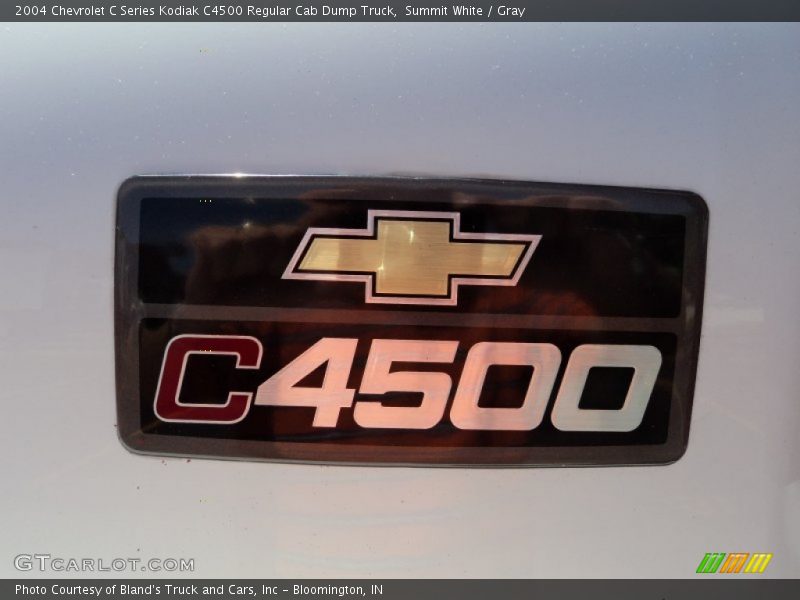 Summit White / Gray 2004 Chevrolet C Series Kodiak C4500 Regular Cab Dump Truck