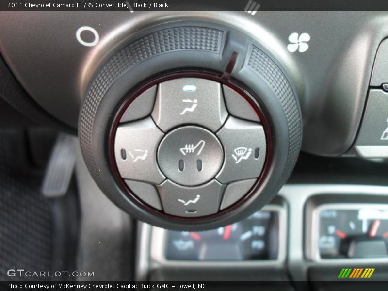 Controls of 2011 Camaro LT/RS Convertible