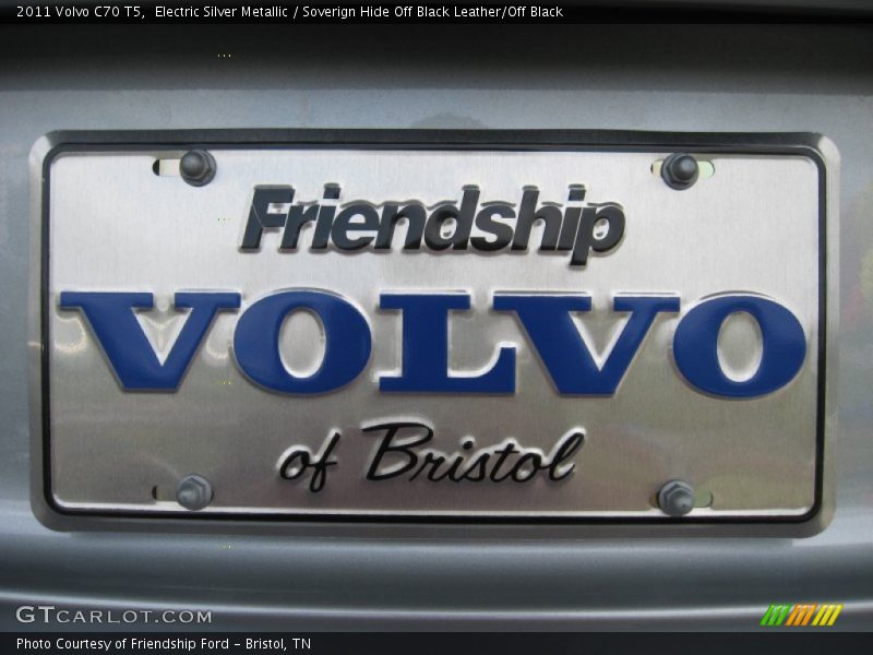 Electric Silver Metallic / Soverign Hide Off Black Leather/Off Black 2011 Volvo C70 T5