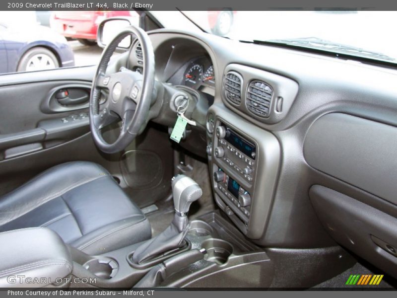 Black / Ebony 2009 Chevrolet TrailBlazer LT 4x4