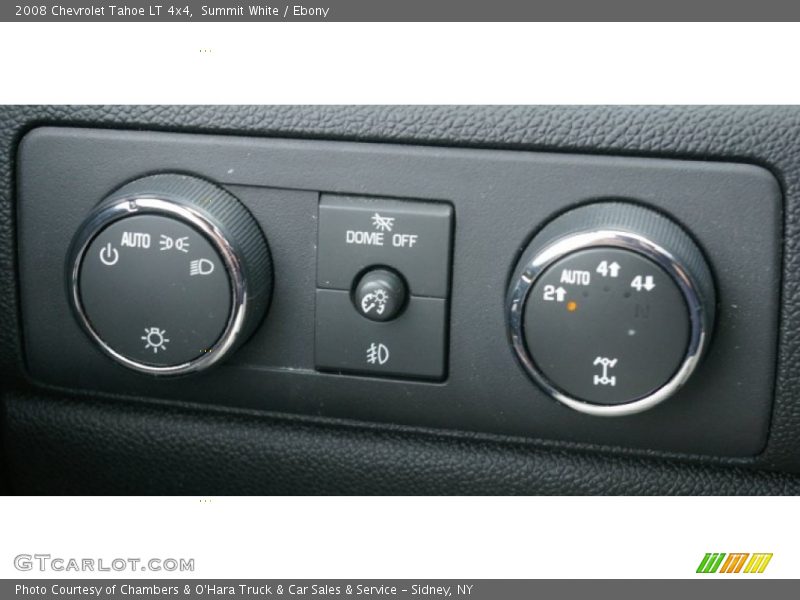 Controls of 2008 Tahoe LT 4x4