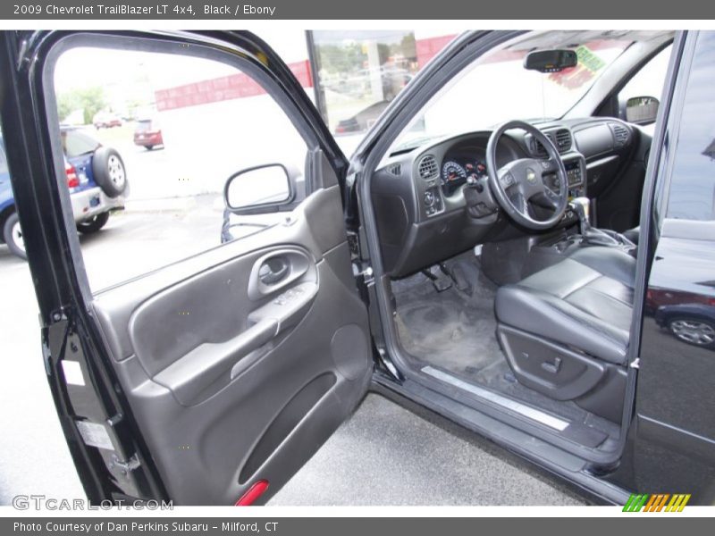 Black / Ebony 2009 Chevrolet TrailBlazer LT 4x4