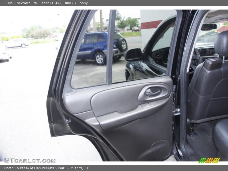 Black / Ebony 2009 Chevrolet TrailBlazer LT 4x4