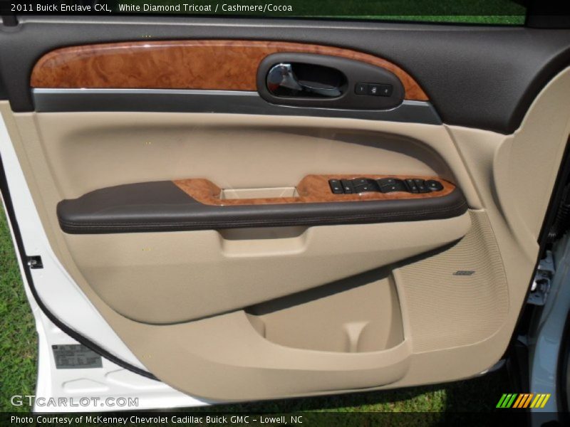 White Diamond Tricoat / Cashmere/Cocoa 2011 Buick Enclave CXL