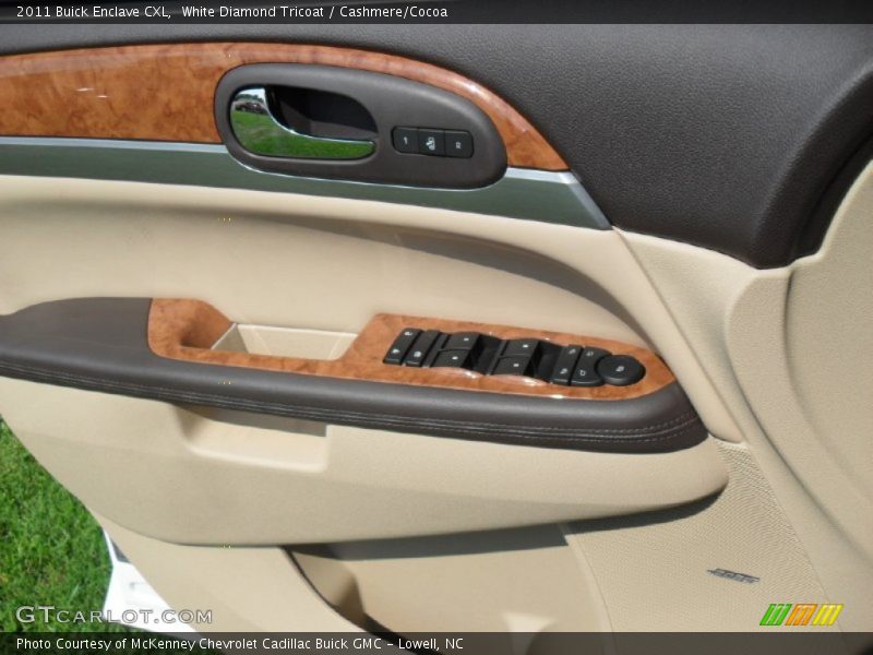 White Diamond Tricoat / Cashmere/Cocoa 2011 Buick Enclave CXL