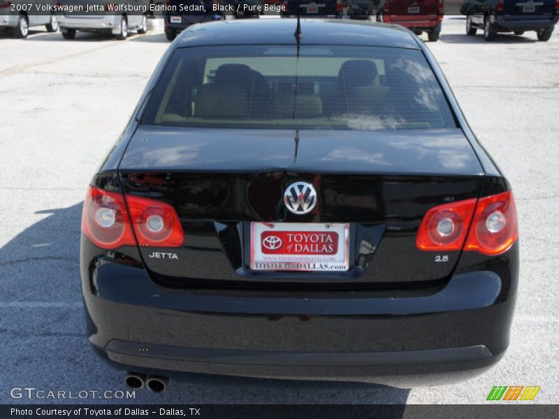 Black / Pure Beige 2007 Volkswagen Jetta Wolfsburg Edition Sedan