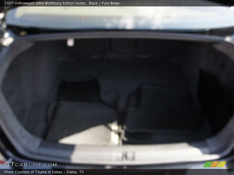 Black / Pure Beige 2007 Volkswagen Jetta Wolfsburg Edition Sedan