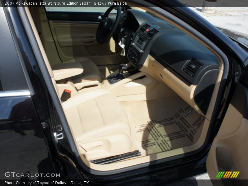 Black / Pure Beige 2007 Volkswagen Jetta Wolfsburg Edition Sedan