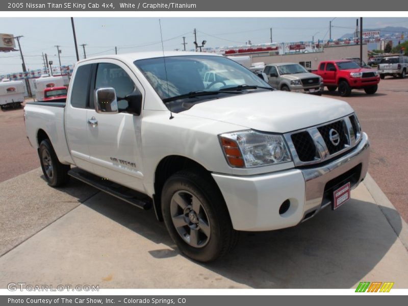 White / Graphite/Titanium 2005 Nissan Titan SE King Cab 4x4