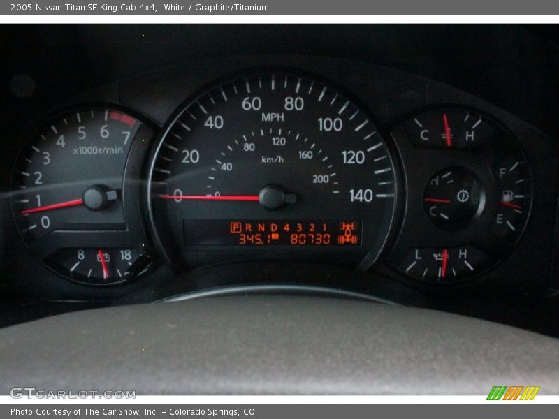 White / Graphite/Titanium 2005 Nissan Titan SE King Cab 4x4