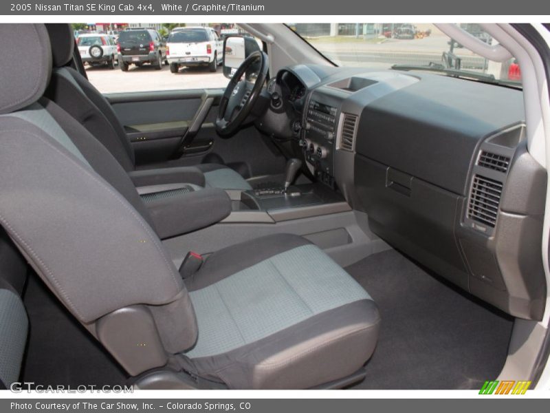 White / Graphite/Titanium 2005 Nissan Titan SE King Cab 4x4