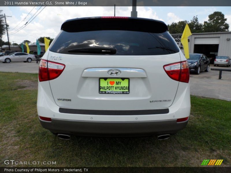 Stone White / Beige 2011 Hyundai Veracruz GLS