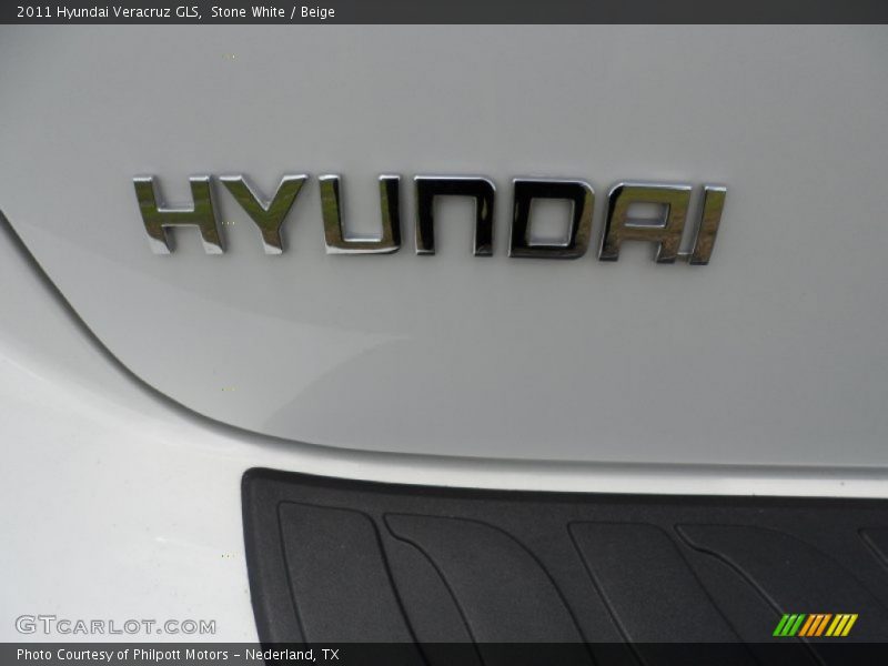 Stone White / Beige 2011 Hyundai Veracruz GLS