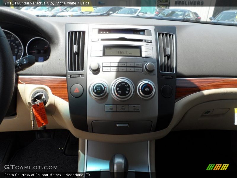 Stone White / Beige 2011 Hyundai Veracruz GLS