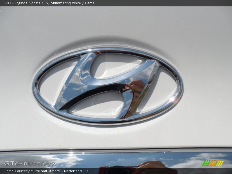  2012 Sonata GLS Logo