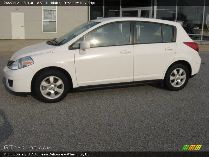 Fresh Powder / Beige 2009 Nissan Versa 1.8 SL Hatchback